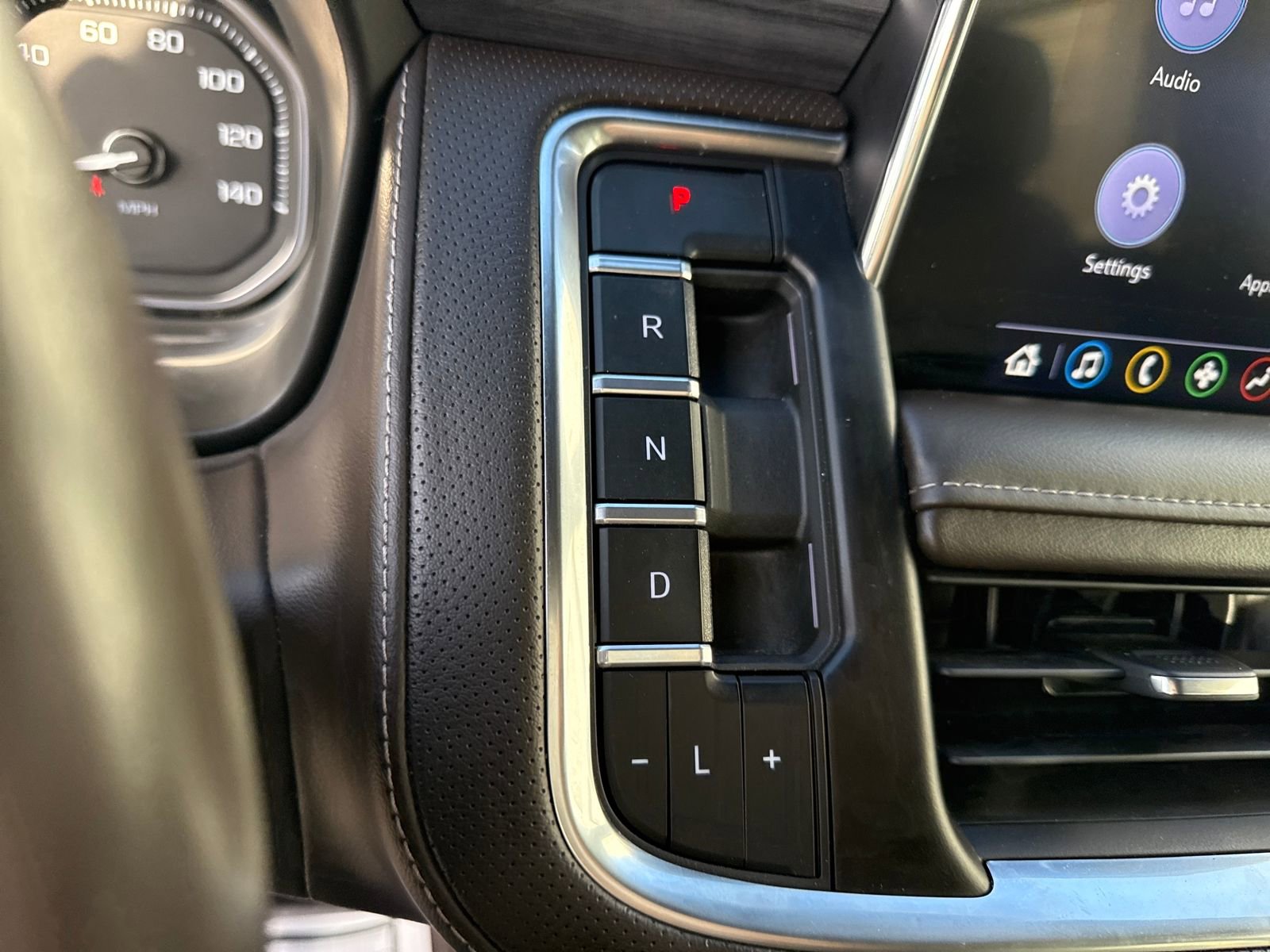 Used 2021 GMC Yukon SLT image 24