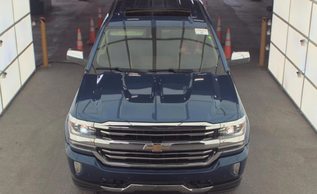 Used 2018 Chevrolet Silverado 1500 High Country AWD/4WD image 2