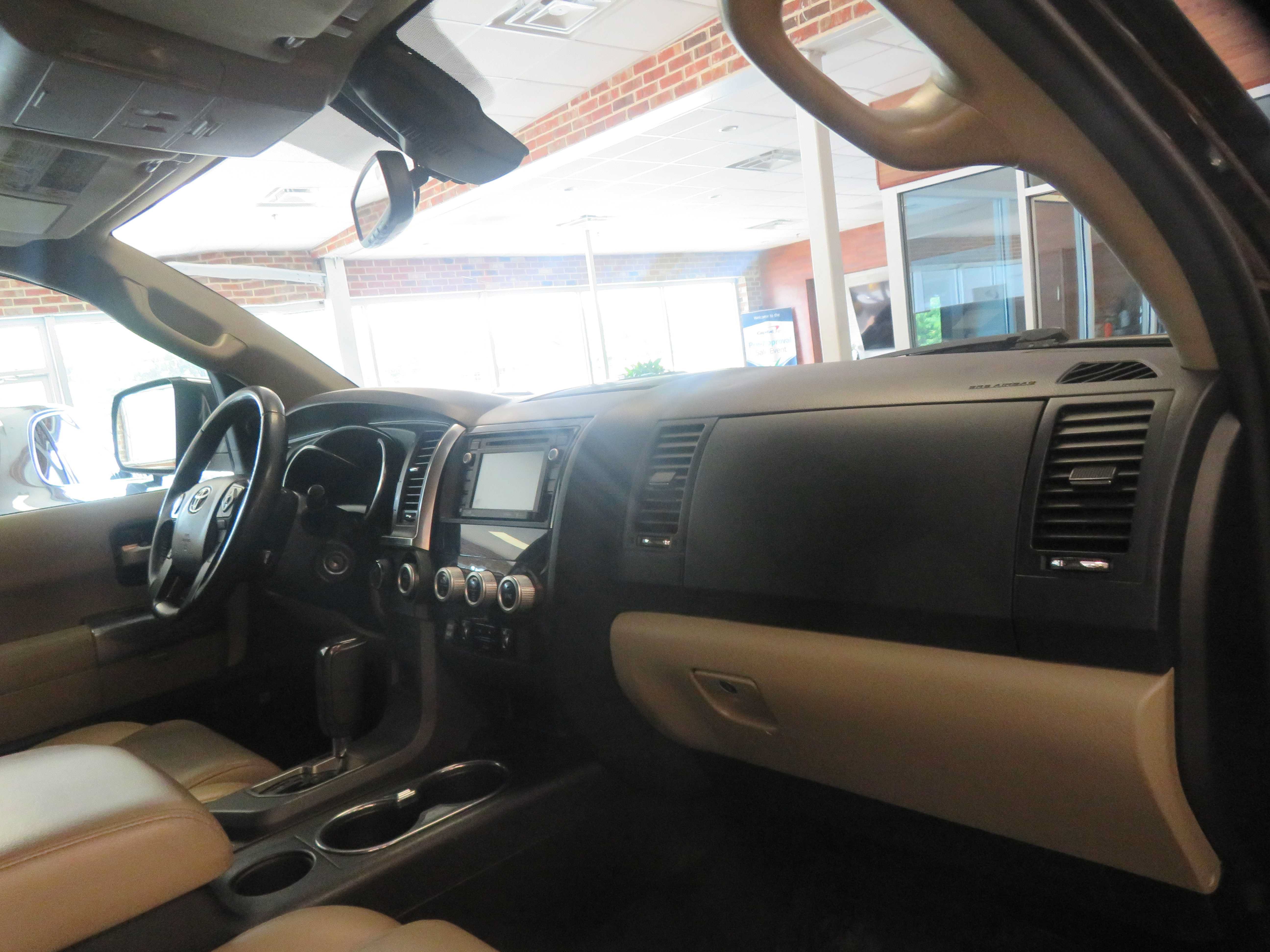 Used 2018 Toyota Sequoia Limited w/ Safety & Convenience Package AWD/4WD image 35