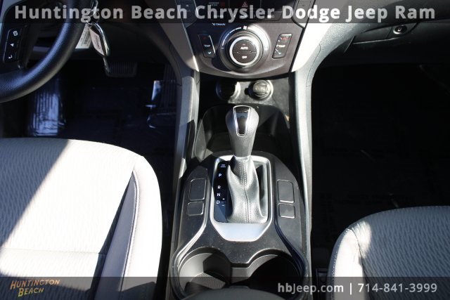 Used 2018 Hyundai Santa Fe SE image 13