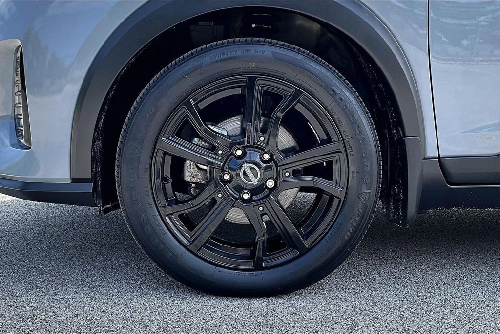 Used 2023 Nissan Kicks SV FWD image 9