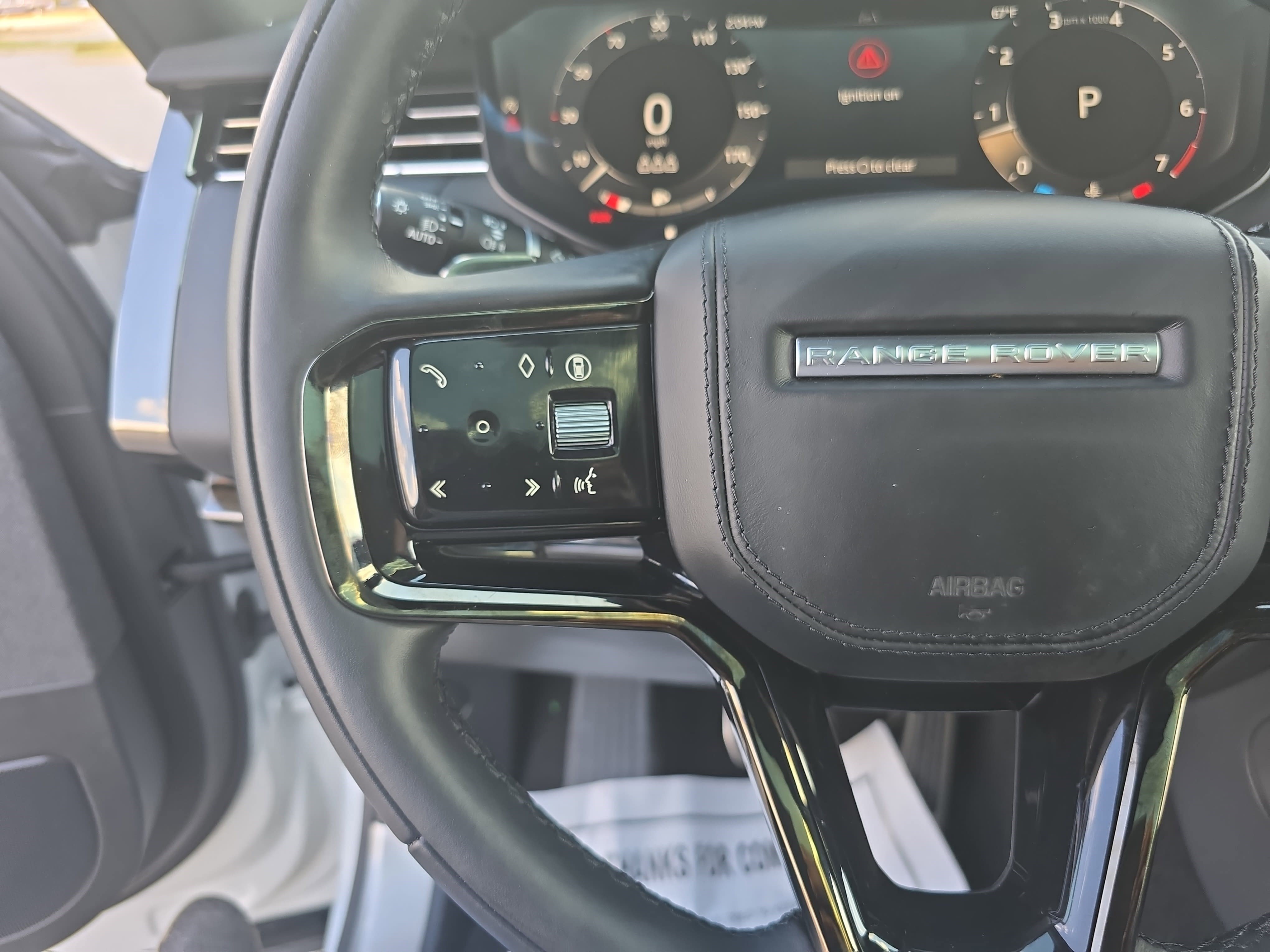 Used 2024 Land Rover Range Rover Sport Dynamic SE image 16