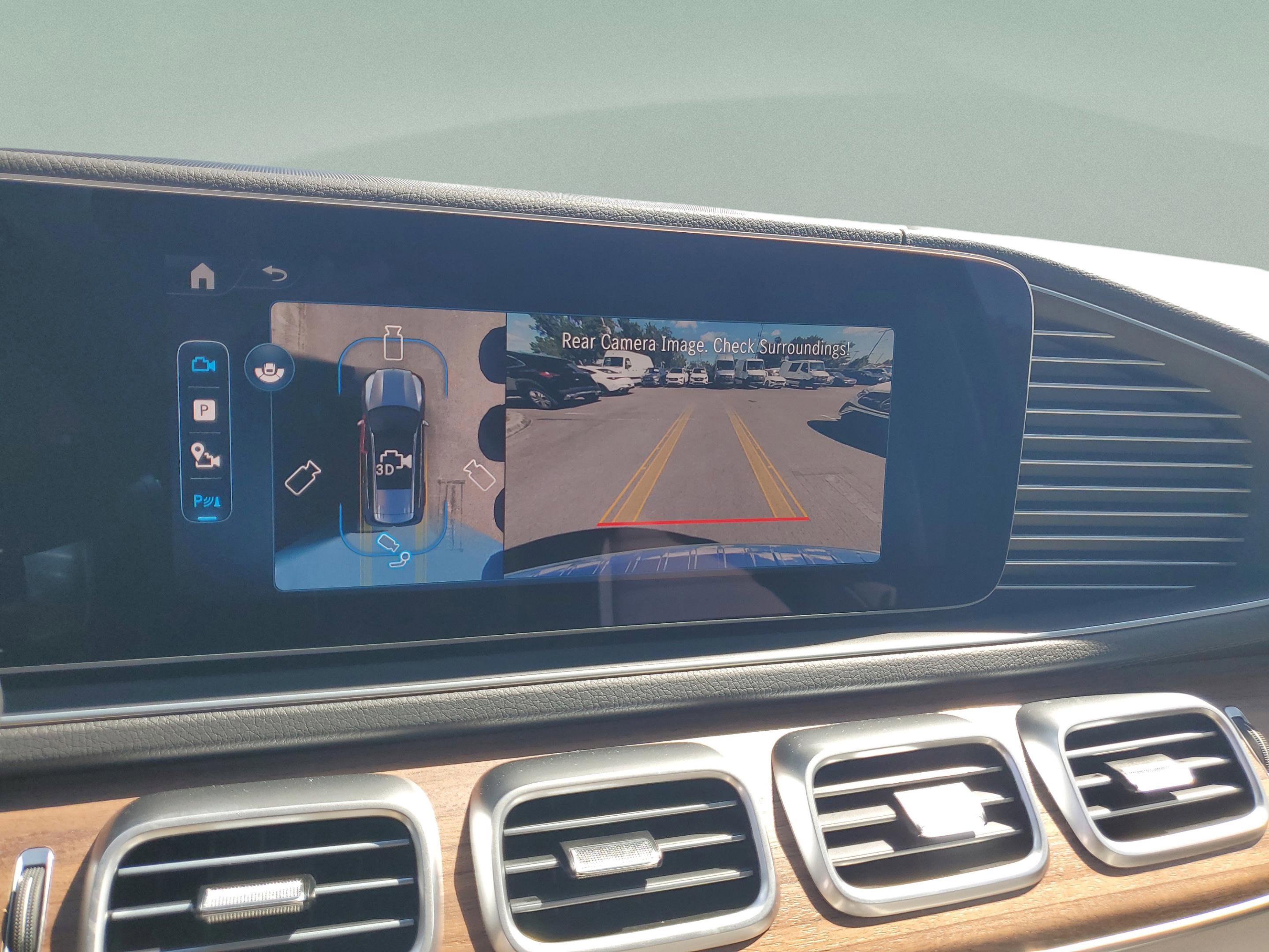 New 2026 Mercedes-Benz GLS 580 4MATIC image 17