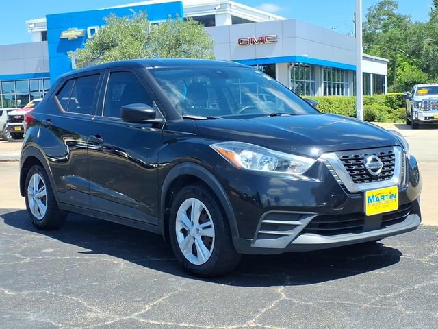 Used 2020 Nissan Kicks S FWD image 3