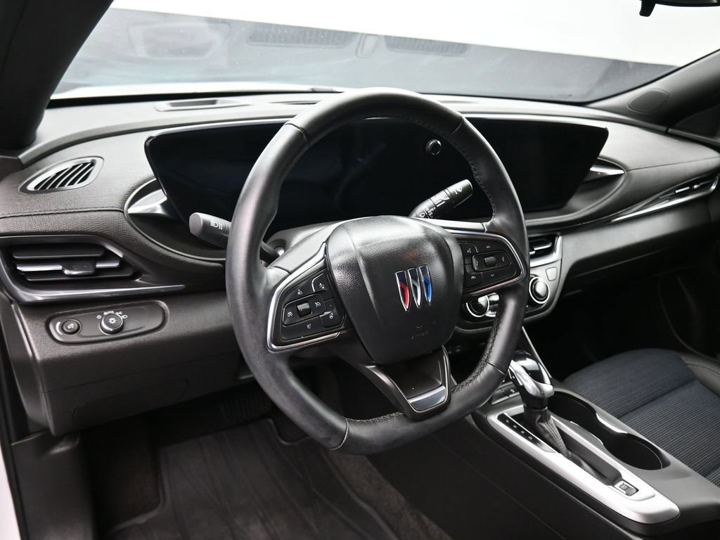 Used 2024 Buick Envista Preferred w/ Convenience I Package image 14