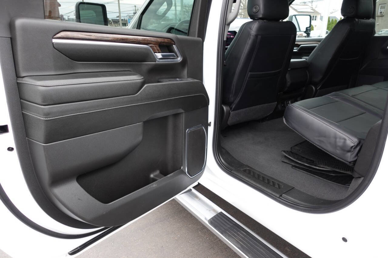 Used 2024 GMC Sierra 2500 SLE image 20