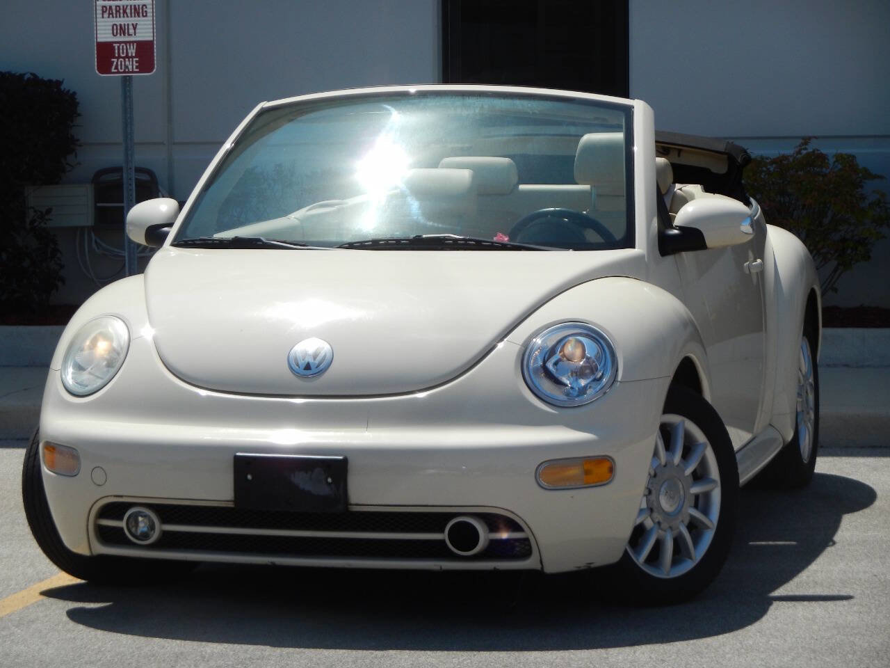 Used 2005 Volkswagen Beetle GLS FWD image 3