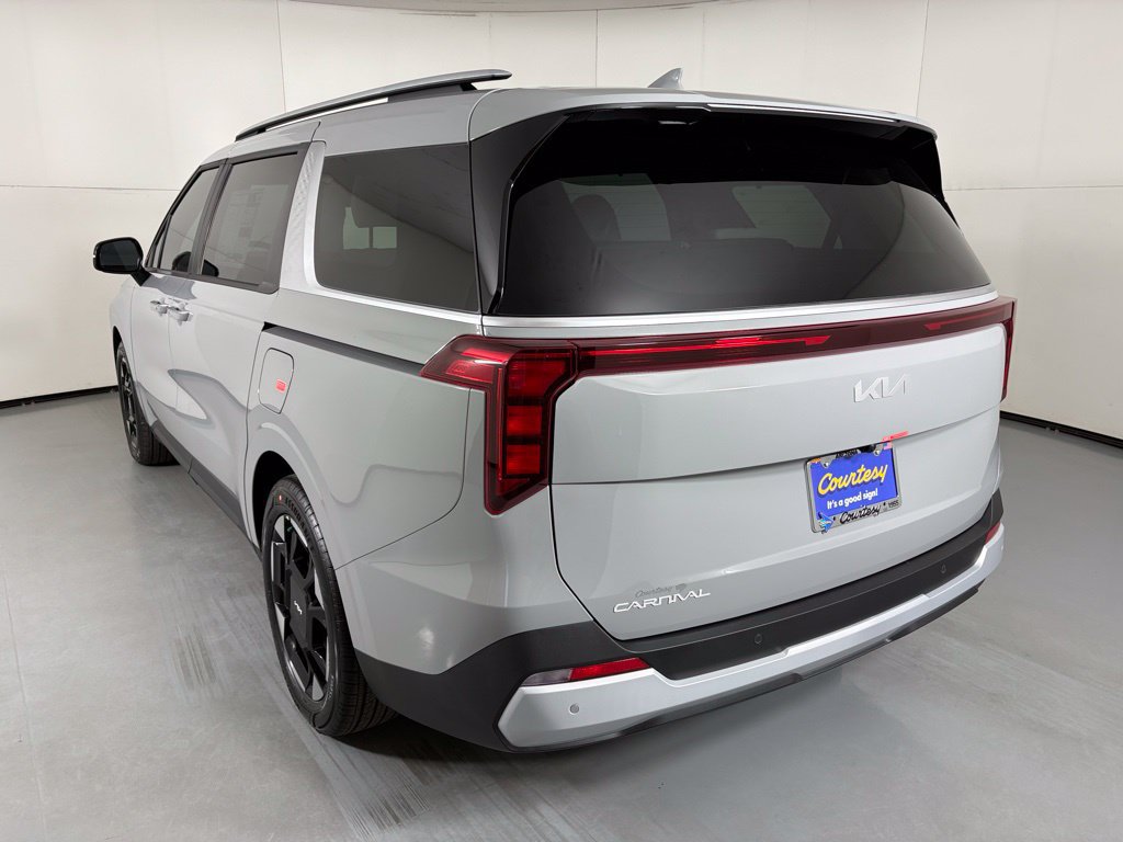 New 2026 Kia Carnival EX FWD image 6