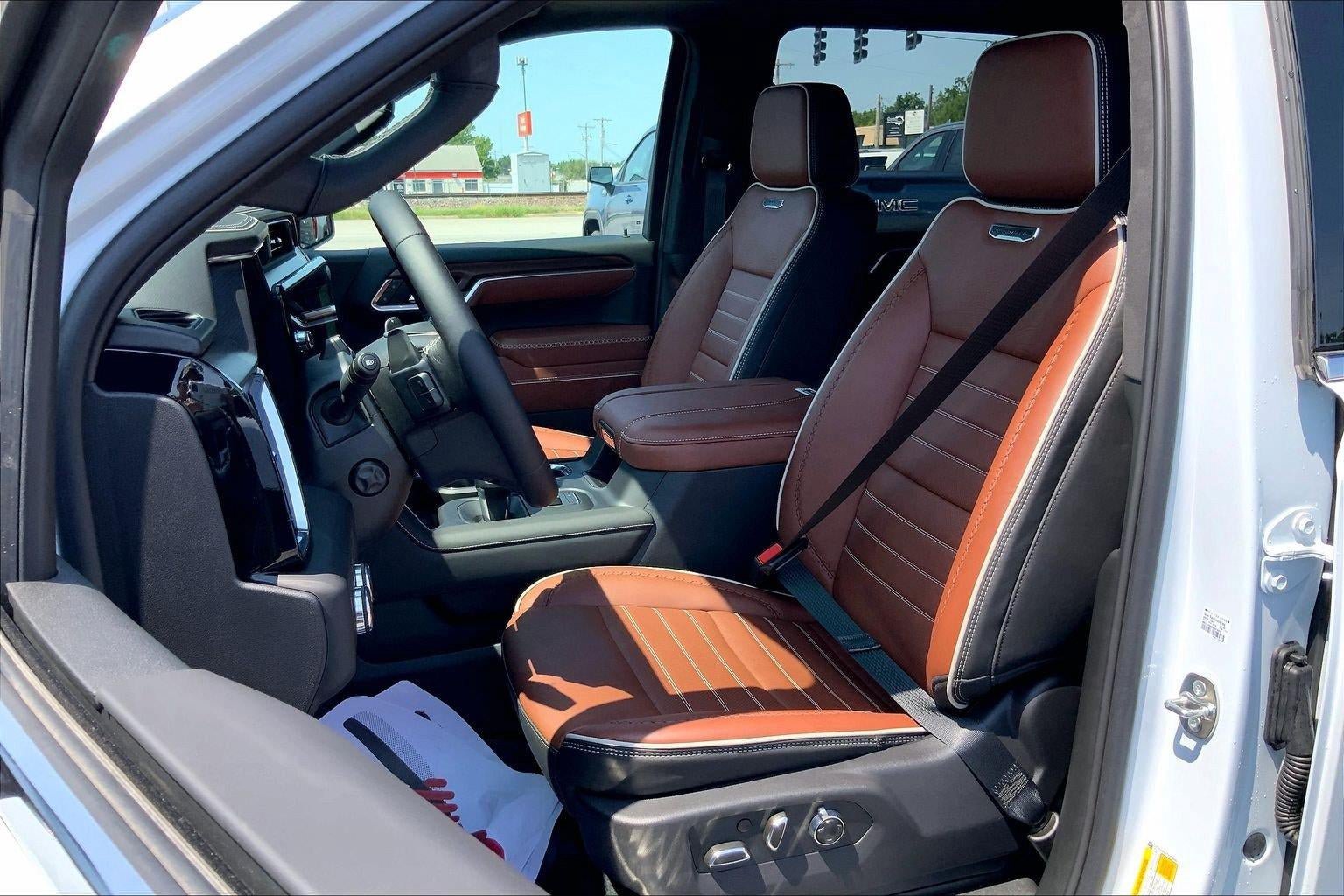 New 2026 GMC Sierra 1500 Denali Ultimate AWD/4WD image 9