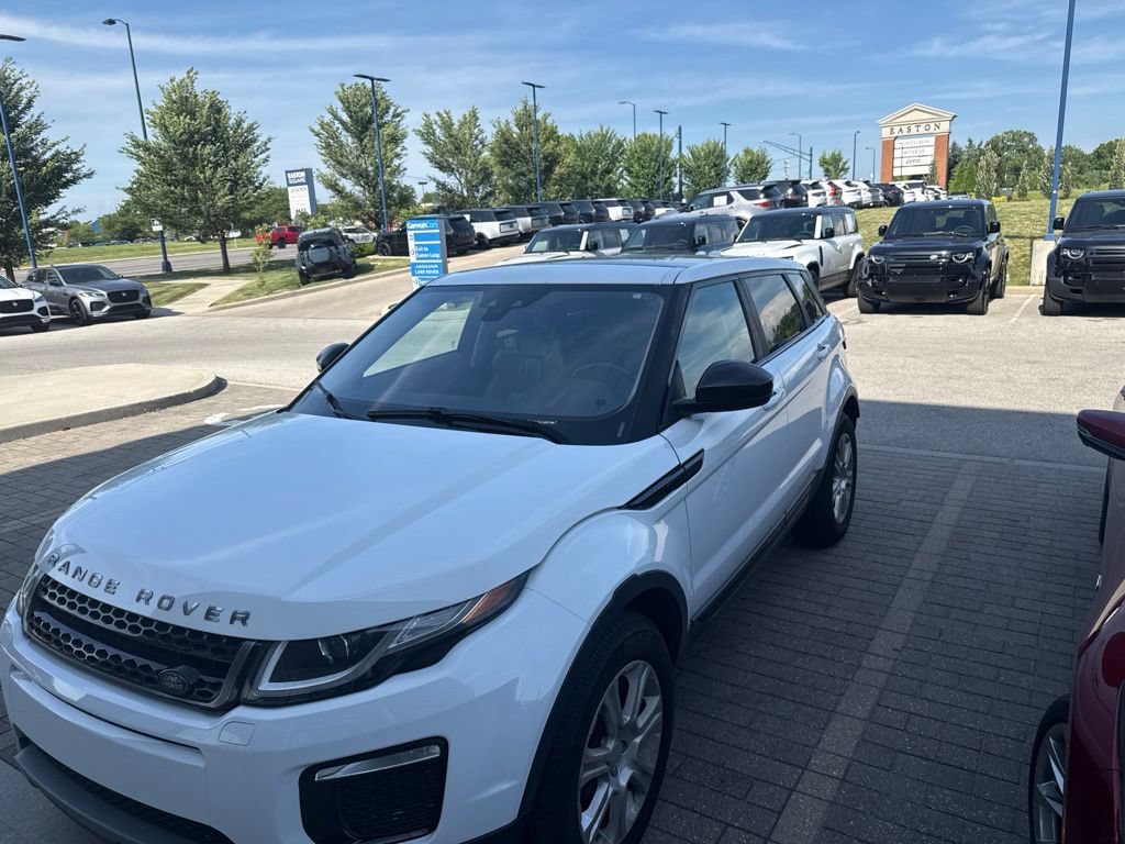 Used 2017 Land Rover Range Rover Evoque SE AWD/4WD image 10