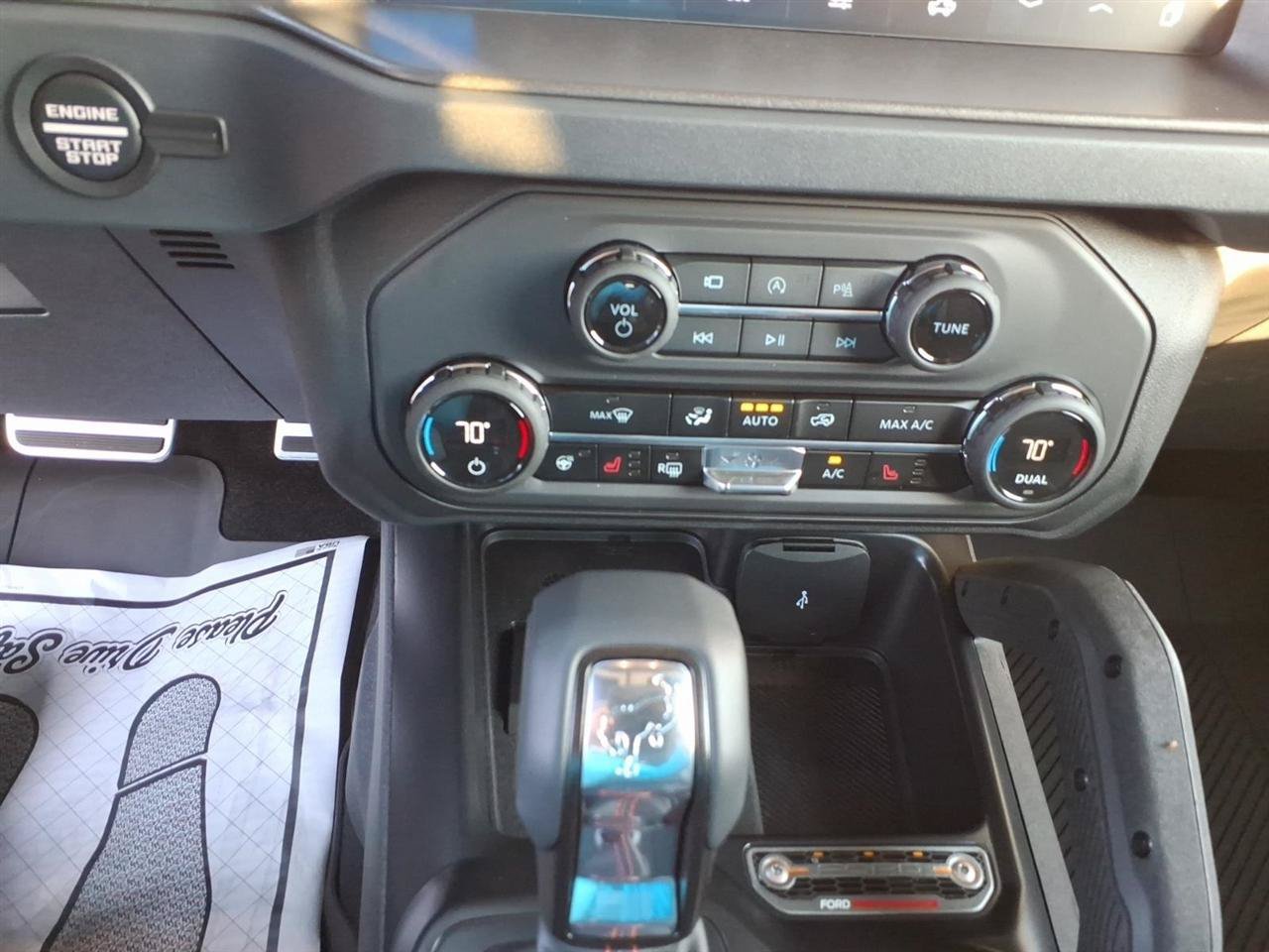 Used 2025 Ford Bronco Raptor AWD/4WD image 13