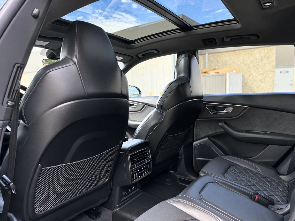 Used 2020 Audi SQ8 Prestige w/ Prestige Package AWD/4WD image 17