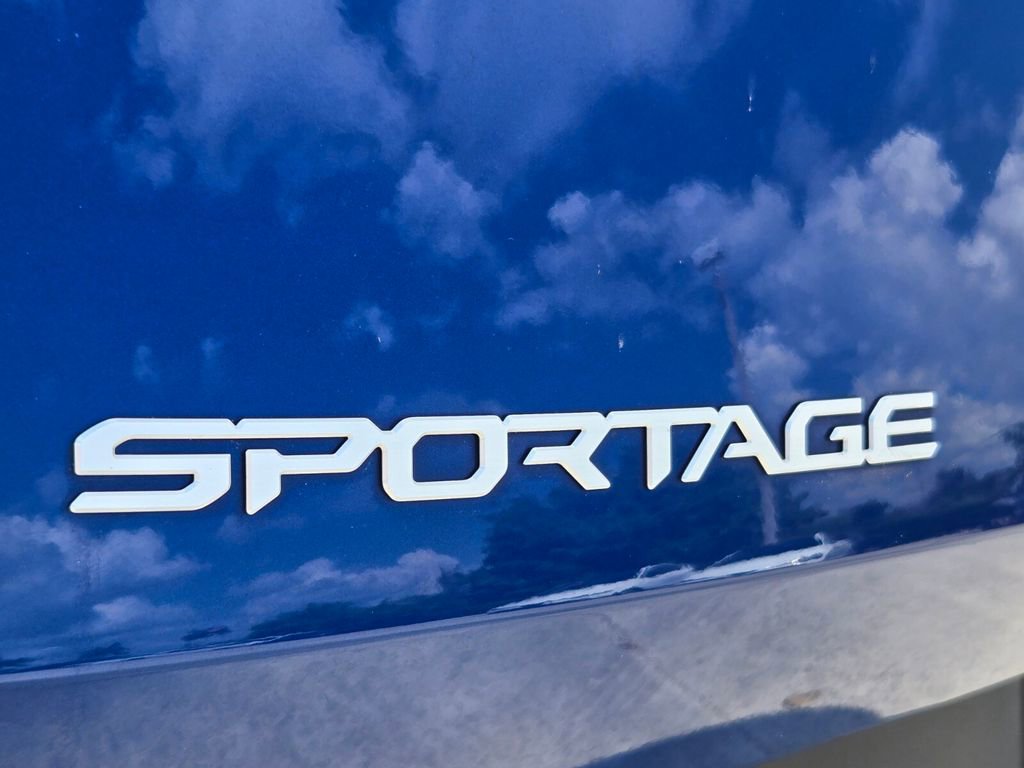 Used 2023 Kia Sportage EX FWD image 14