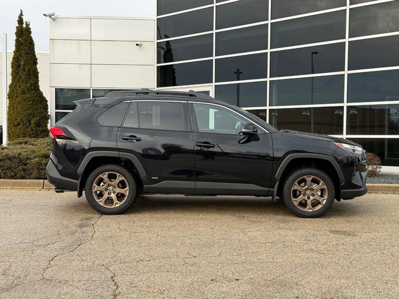 Used 2025 Toyota RAV4 Woodland Edition video 2