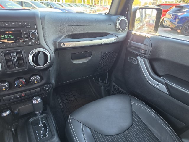 Used 2015 Jeep Wrangler Unlimited Sport AWD/4WD image 10