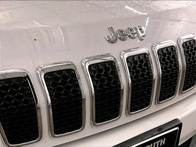 Used 2020 Jeep Cherokee Limited AWD/4WD image 29