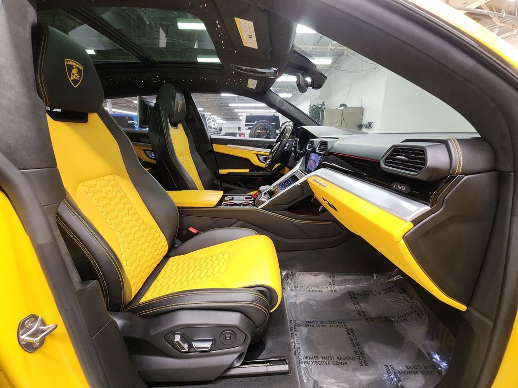 Used 2019 Lamborghini Urus image 16