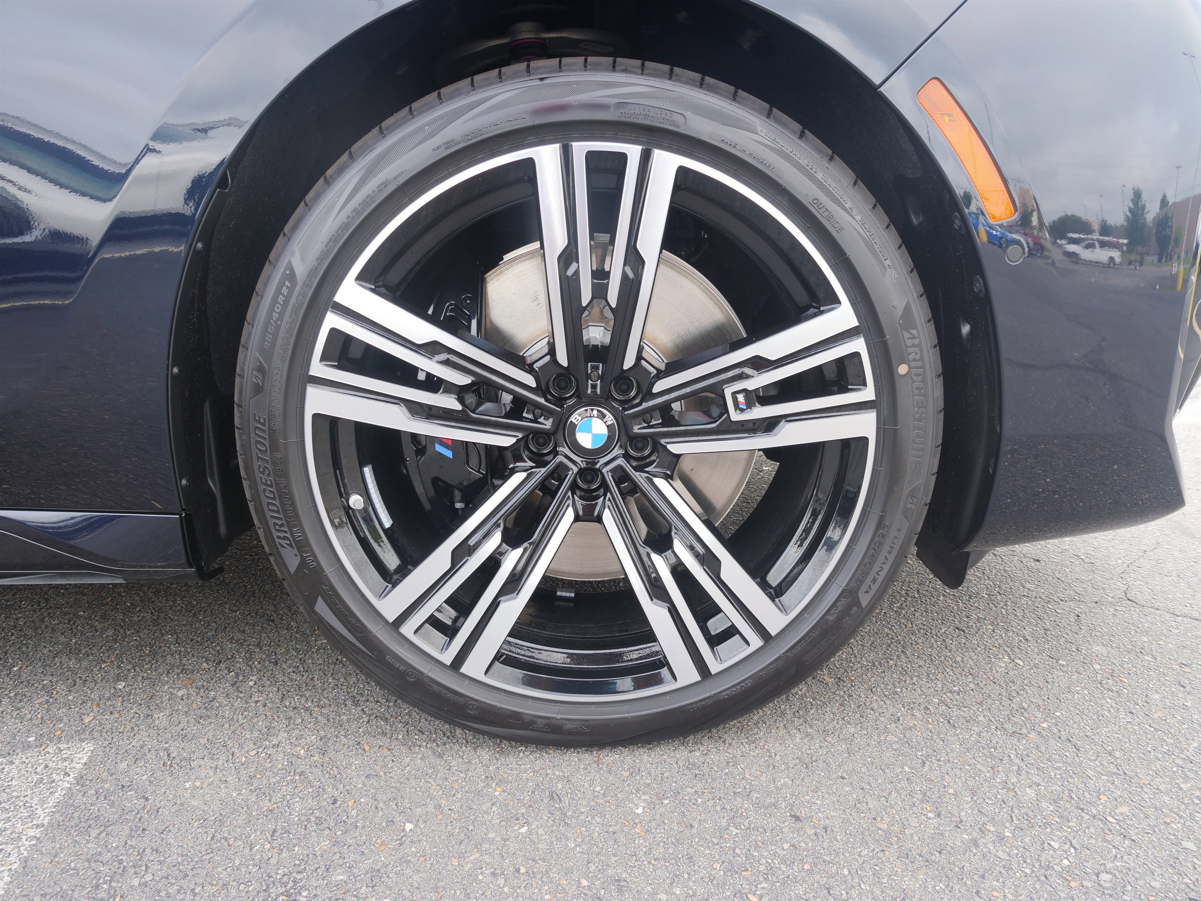 New 2025 BMW 740i w/ Premium Package image 10