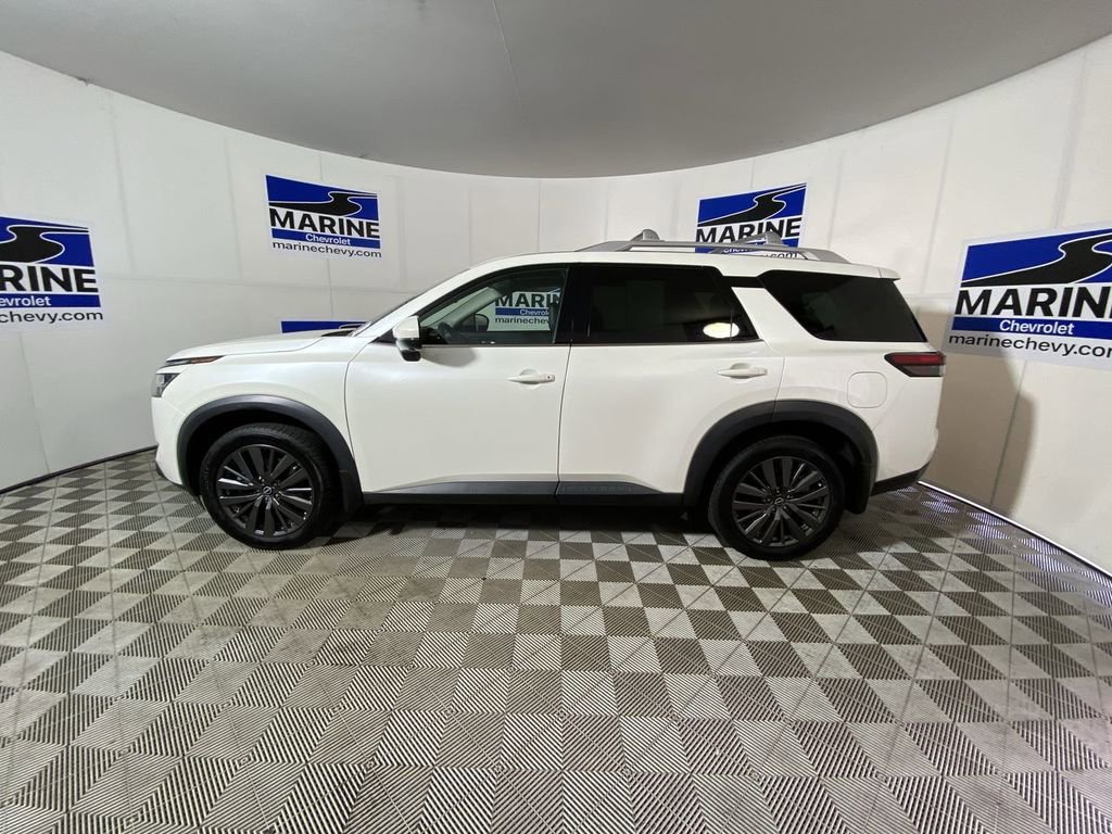 Used 2022 Nissan Pathfinder SL w/ SL Premium Package FWD image 10