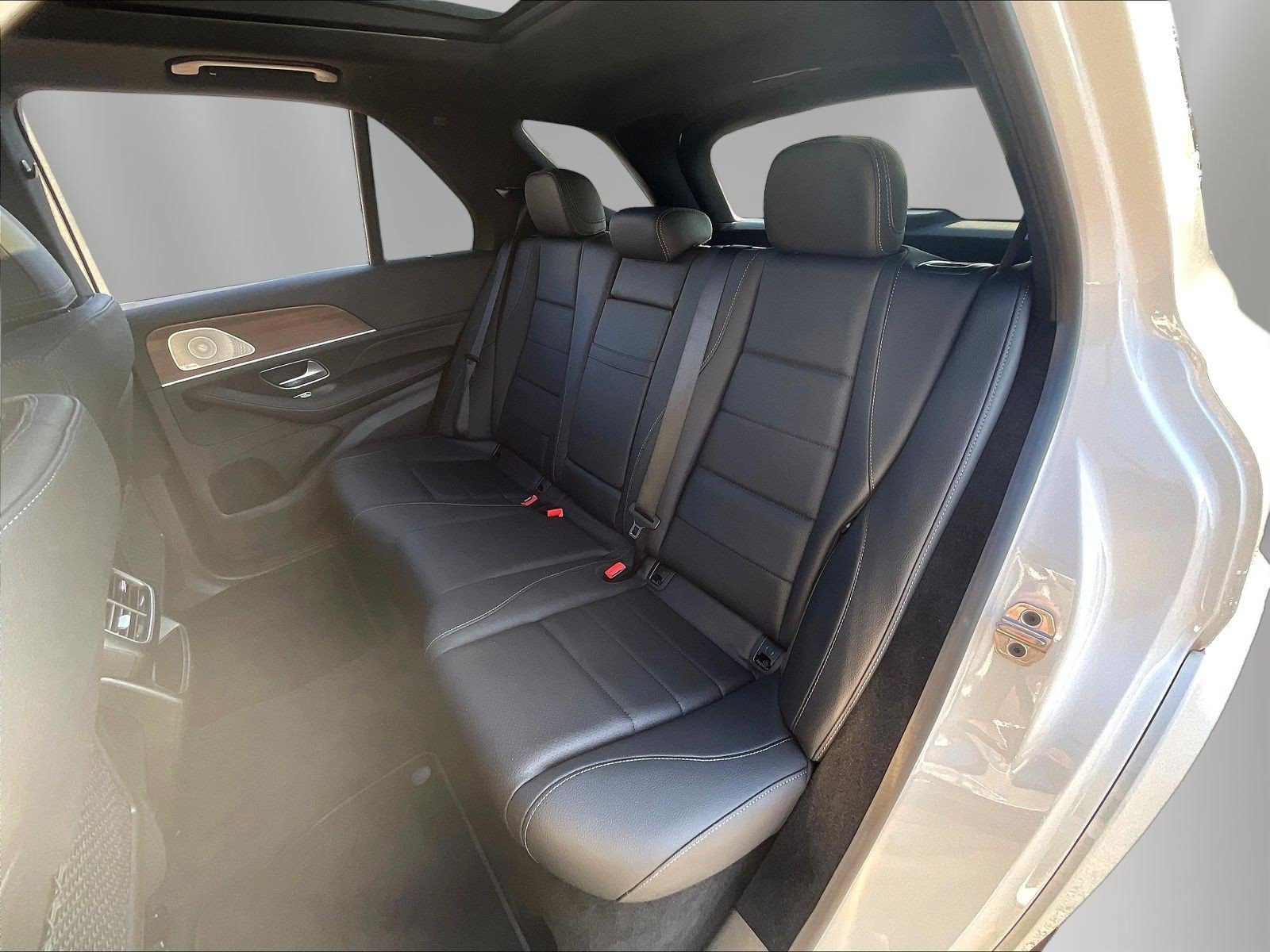 Certified 2024 Mercedes-Benz GLE 450 4MATIC image 24