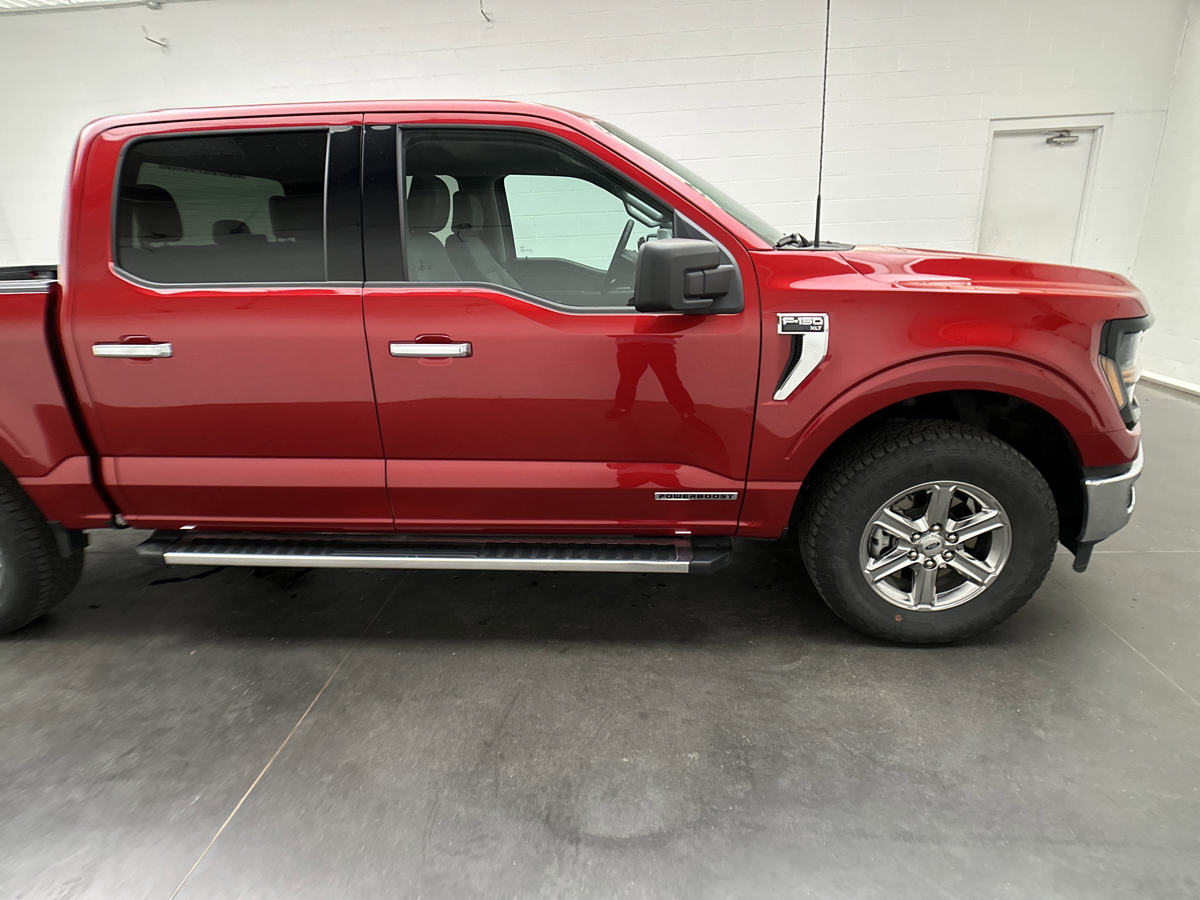 Used 2025 Ford F150 XLT w/ Equipment Group 301A Standard image 11