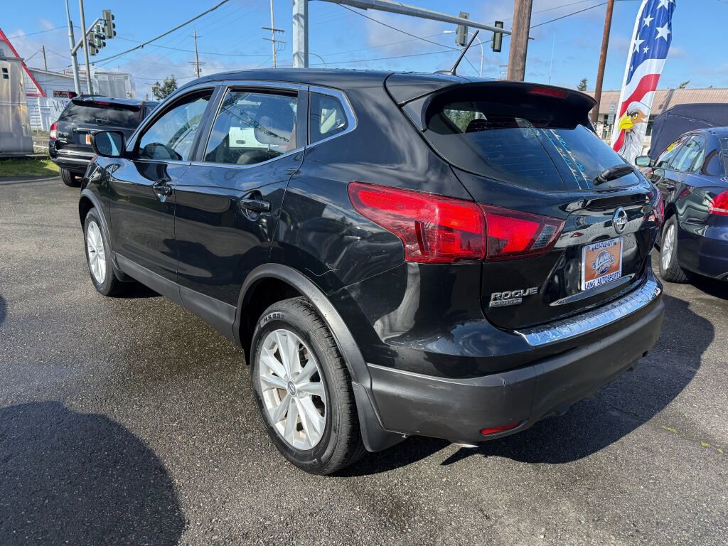 Used 2017 Nissan Rogue Sport S w/ S Appearance Package image 4