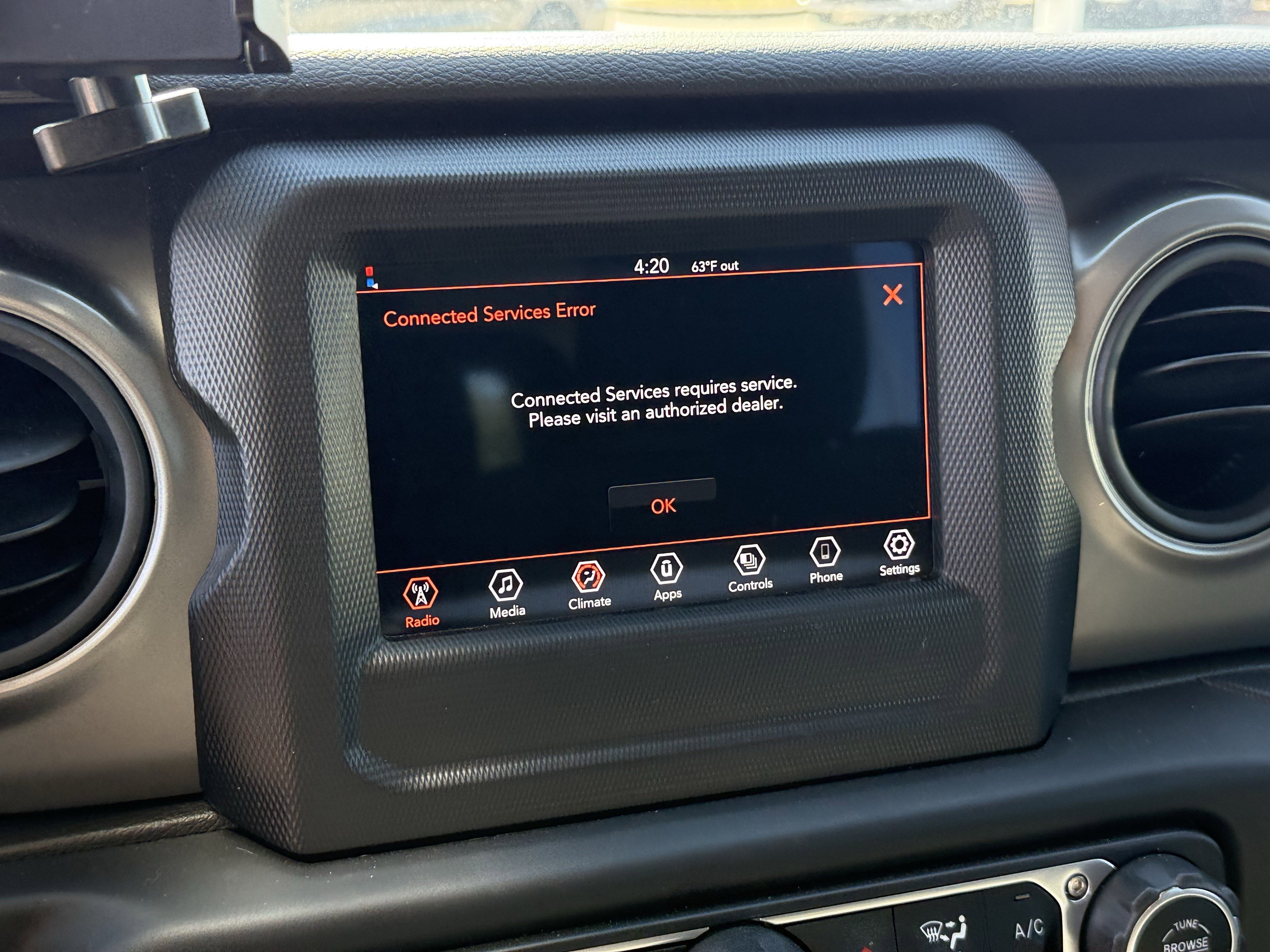 Used 2023 Jeep Wrangler Sport image 21