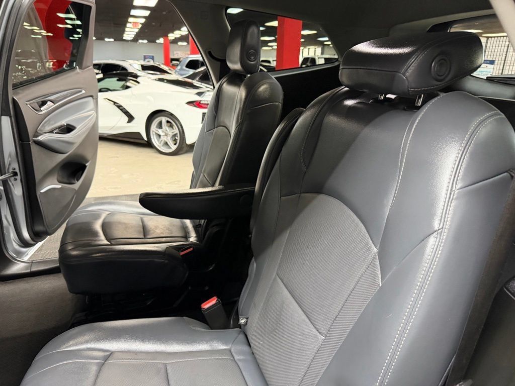 Used 2018 Buick Enclave Essence FWD image 40