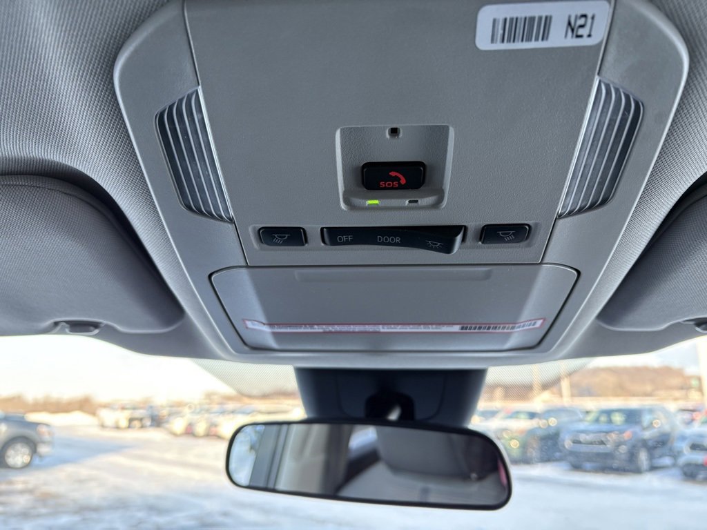 Certified 2024 Toyota Highlander LE image 21