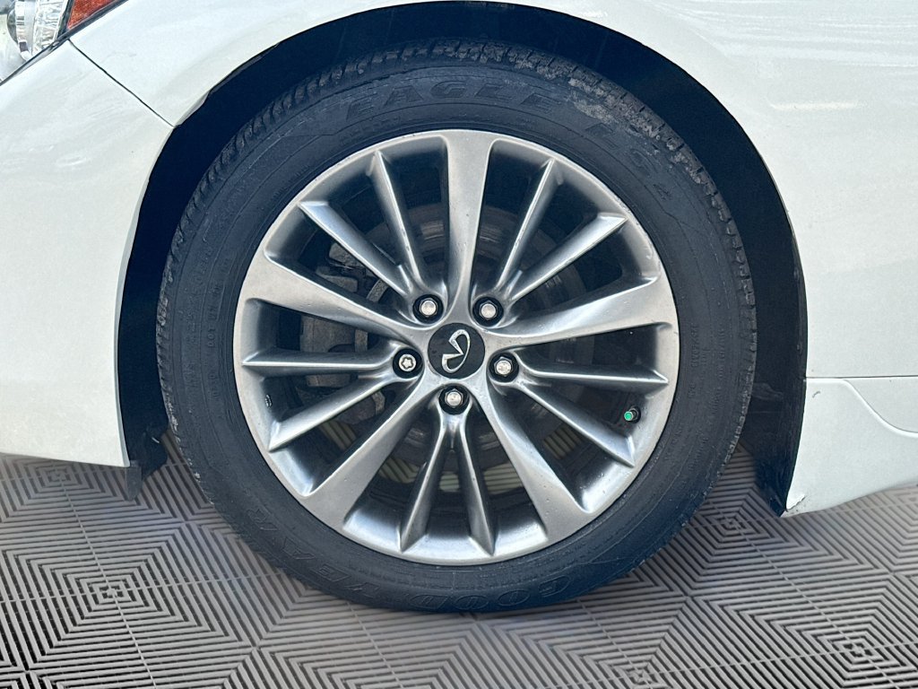 Certified 2023 INFINITI Q50 Luxe w/ Cargo Package AWD/4WD image 32