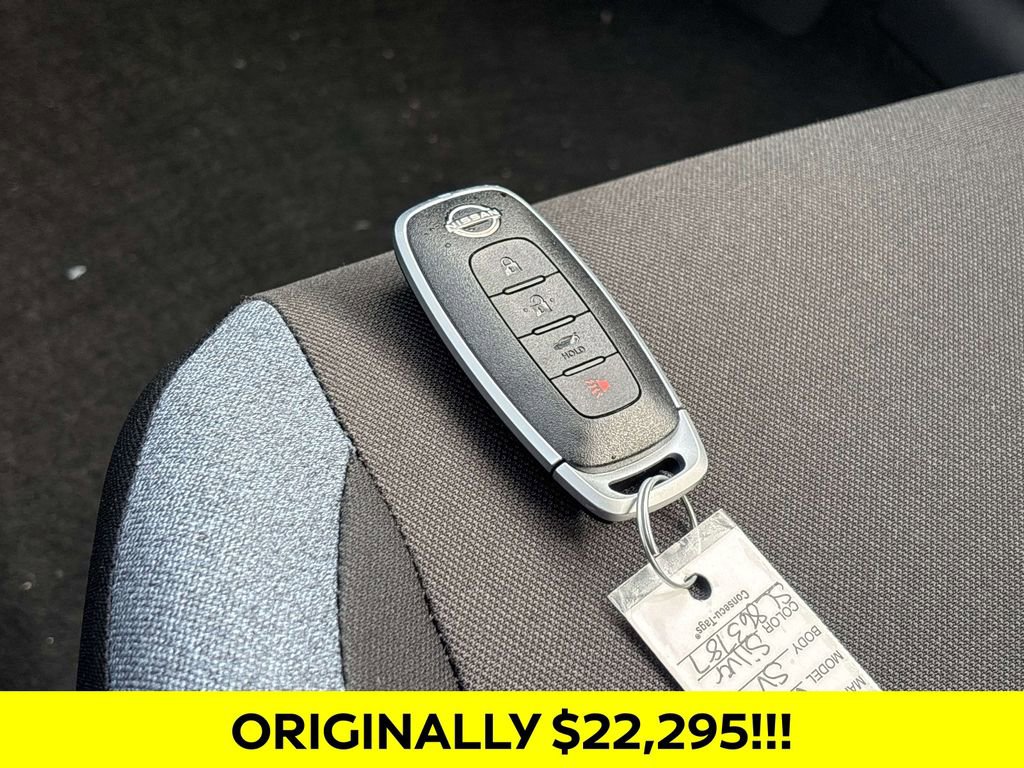 Used 2025 Nissan Versa SV w/ Trunk Package image 25