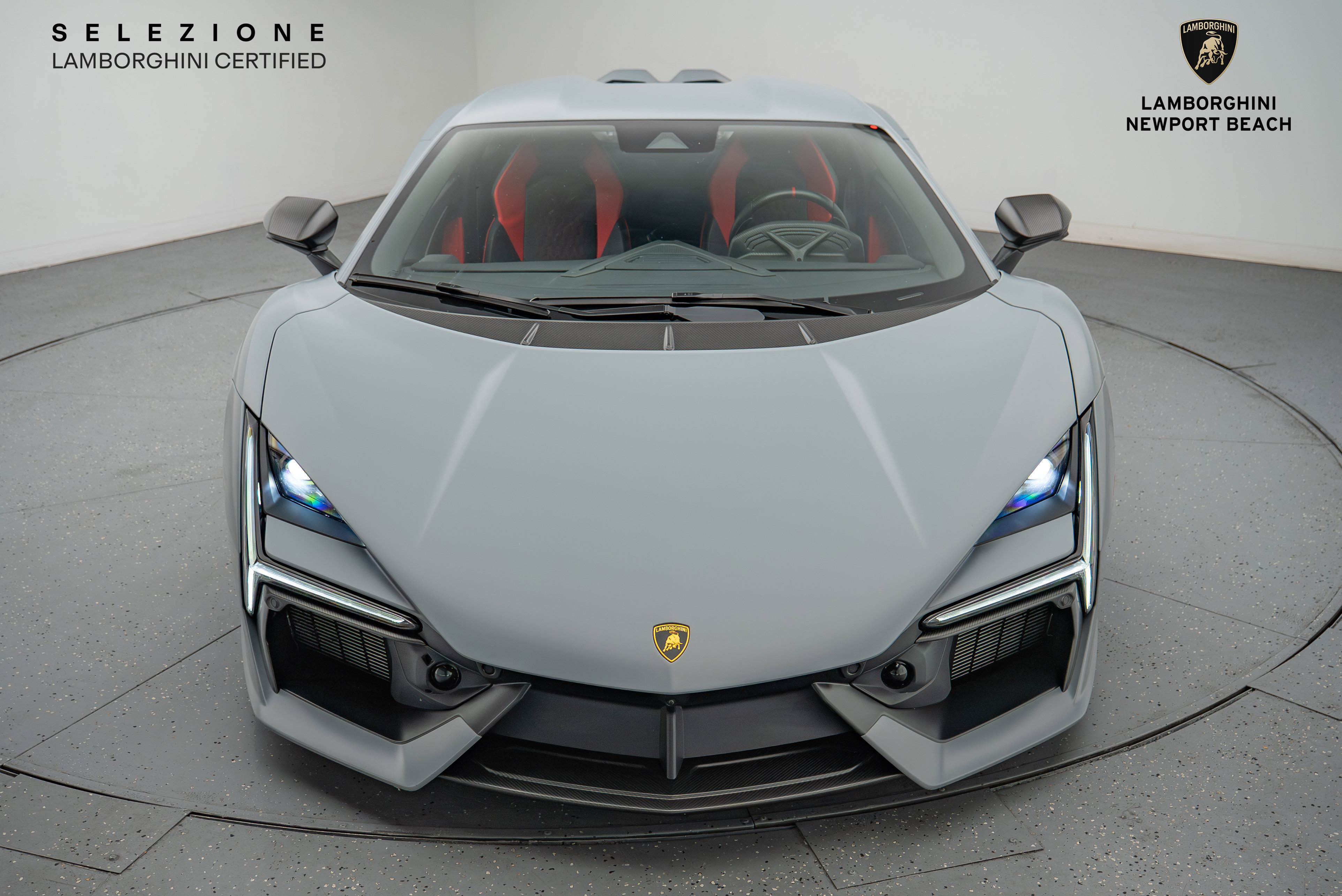 Used 2024 Lamborghini Revuelto image 10