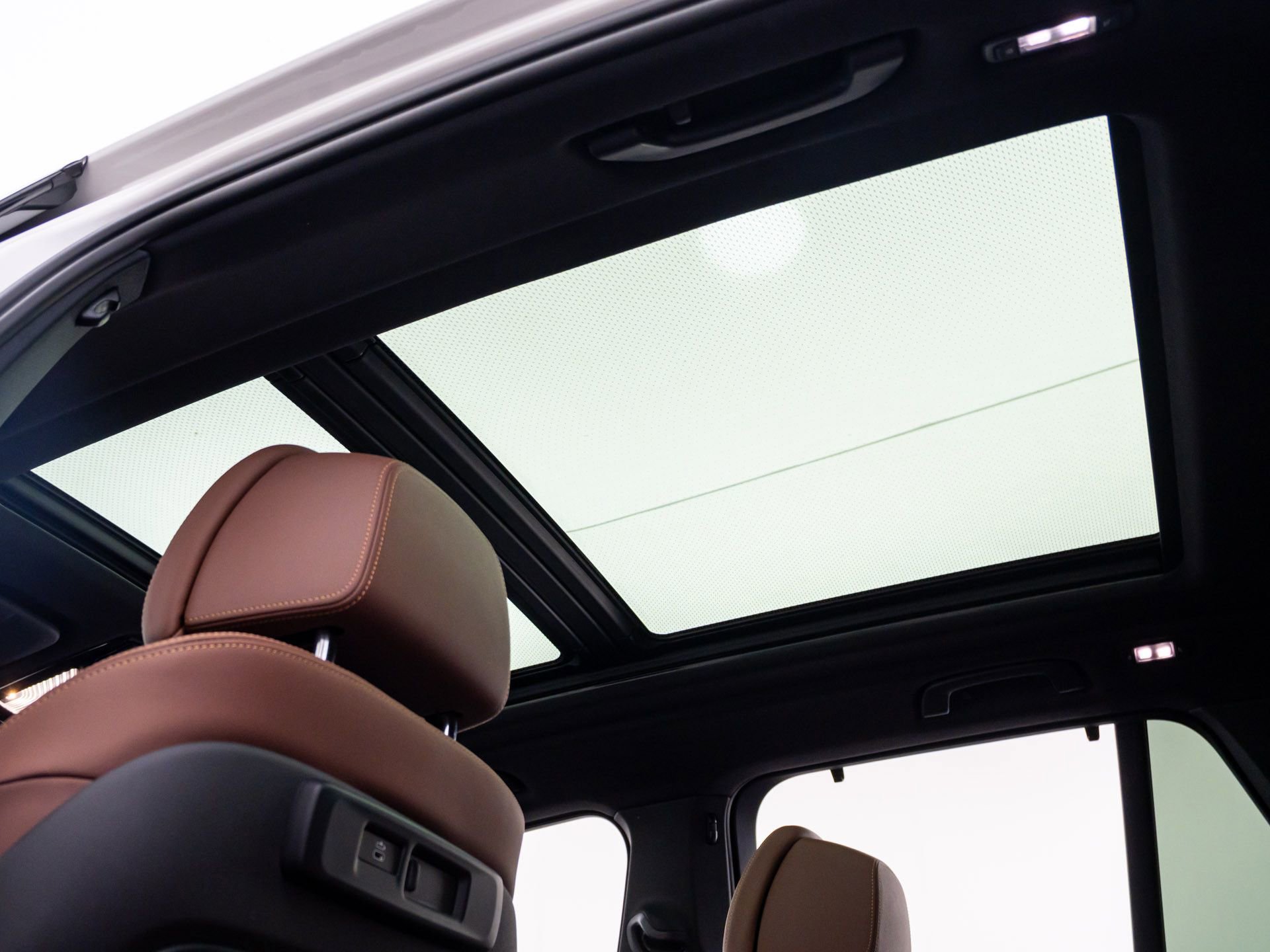 Certified 2023 BMW X5 M50i w/ Executive Package image 19