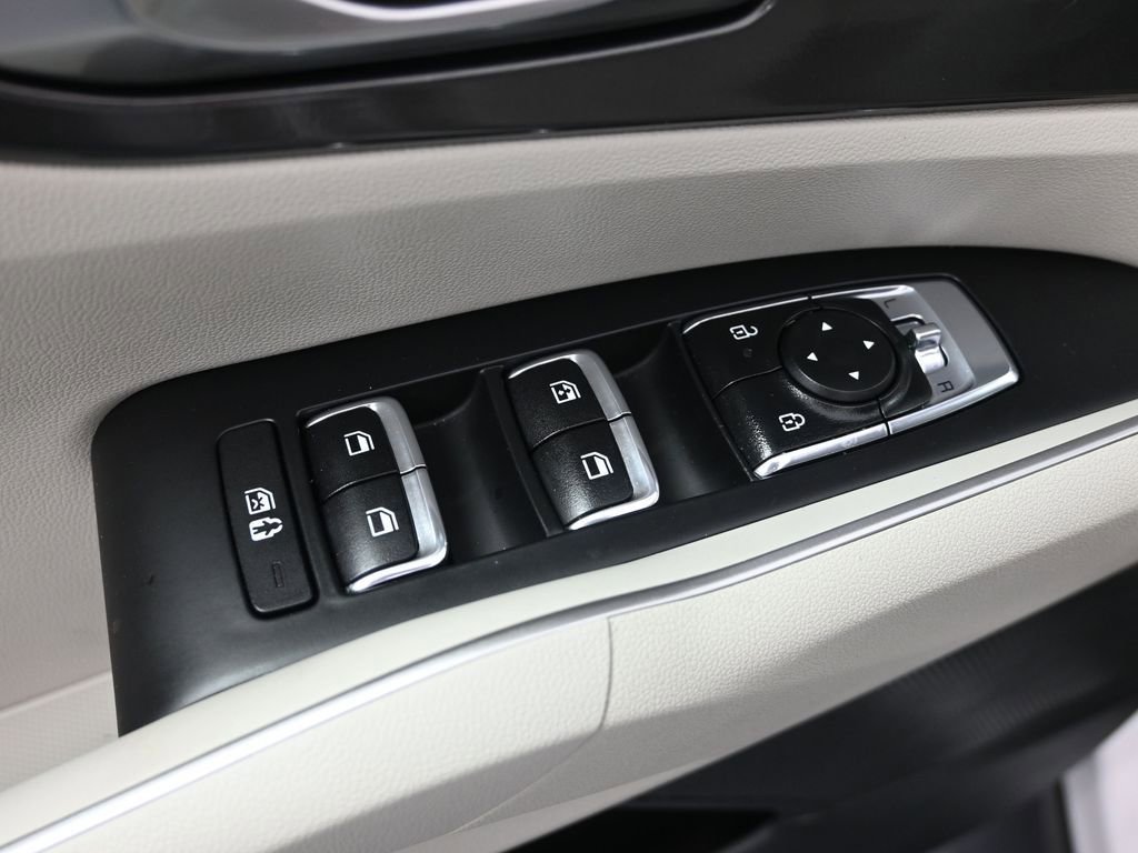Certified 2026 Kia Sorento S AWD/4WD image 11