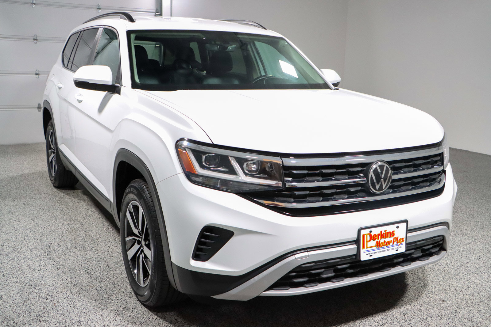 Used 2023 Volkswagen Atlas SE image 5