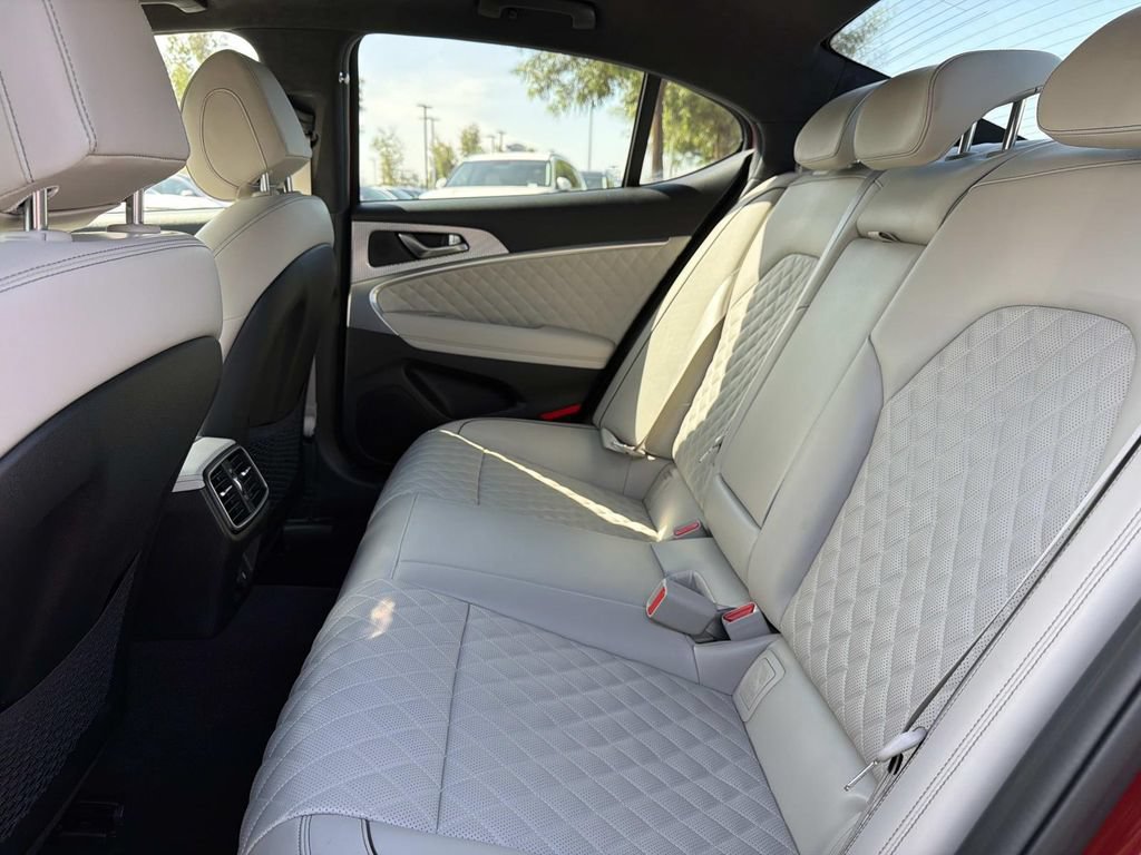 Used 2023 Genesis G70 3.3T w/ Sport Prestige Package RWD image 18