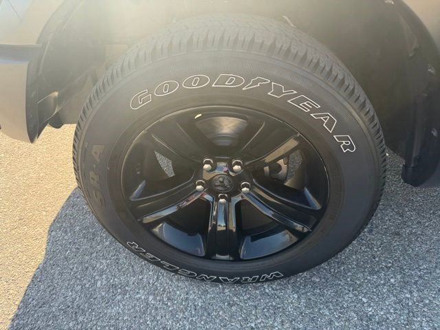 Used 2023 RAM 1500 Classic Warlock AWD/4WD image 10