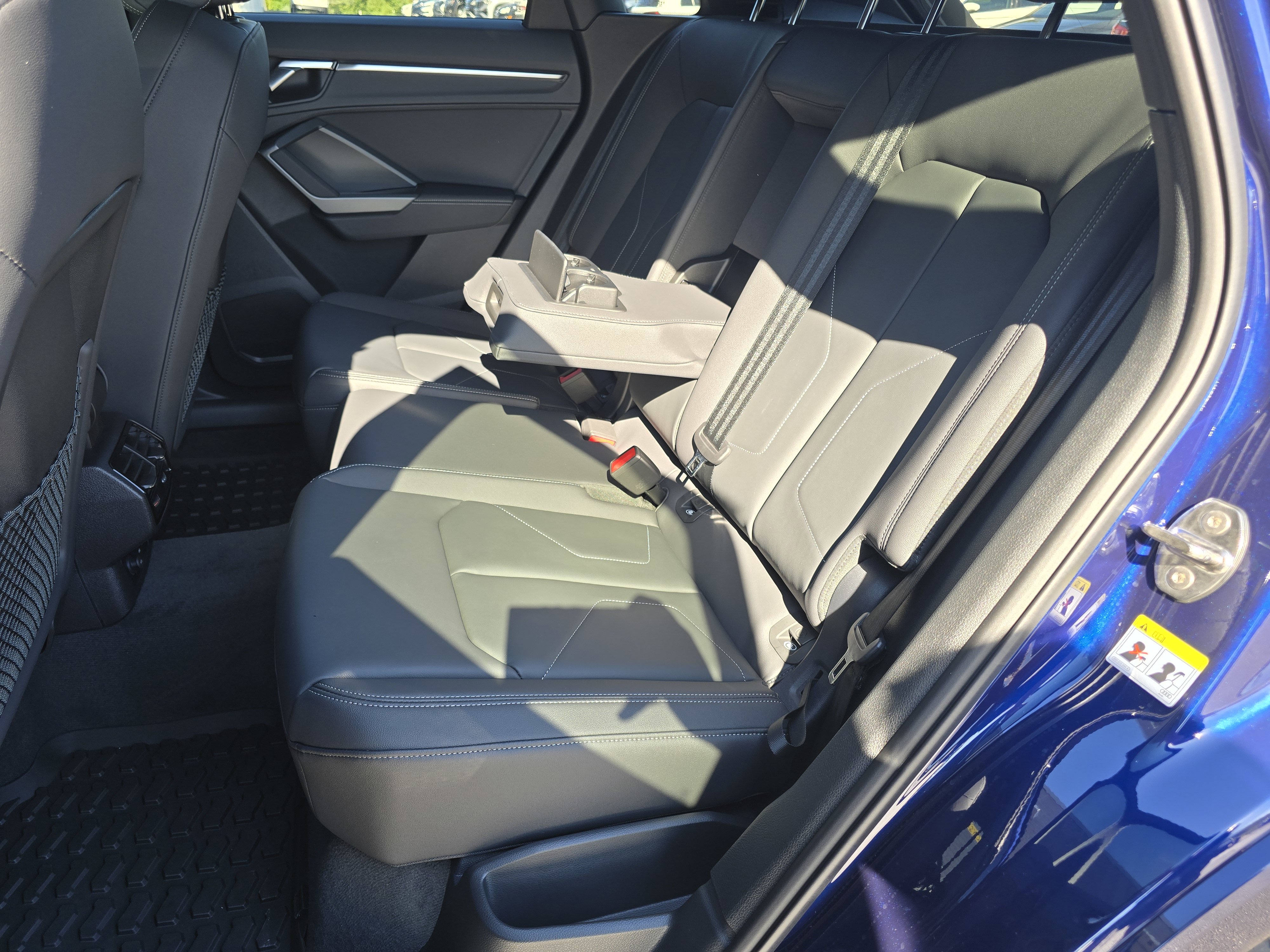 New 2025 Audi Q3 2.0T Premium image 31