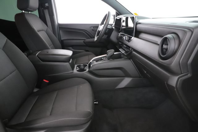 Used 2023 Chevrolet Colorado Trail Boss w/ Technology Package AWD/4WD image 29