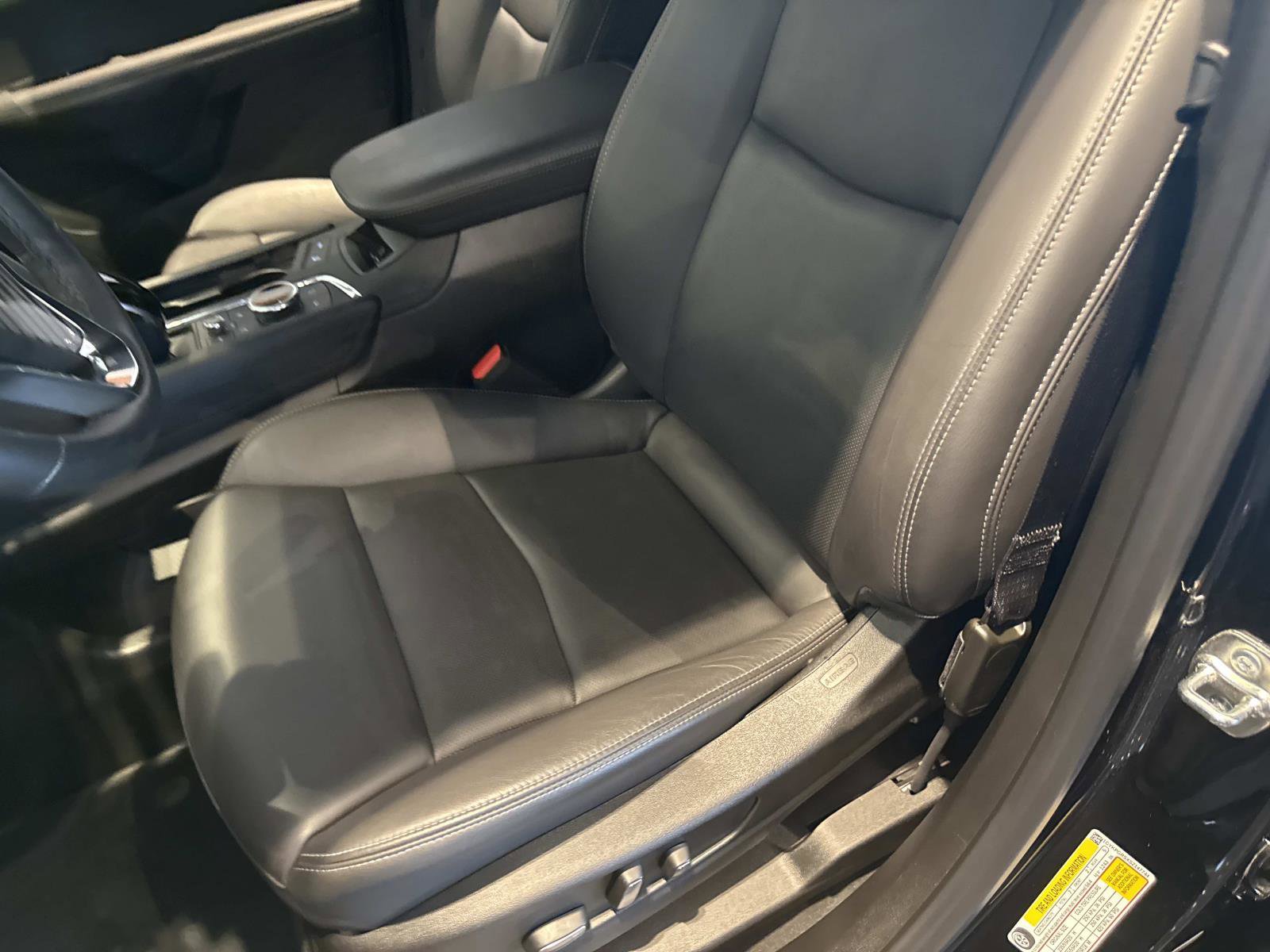 New 2025 Cadillac XT6 Sport image 21