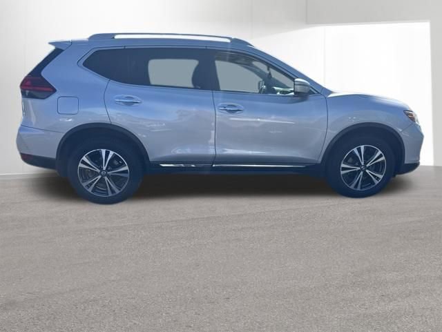Used 2017 Nissan Rogue SL w/ SL Premium Package AWD/4WD image 5