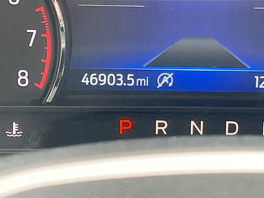 Used 2021 Ford Explorer XLT w/ Equipment Group 202A image 12