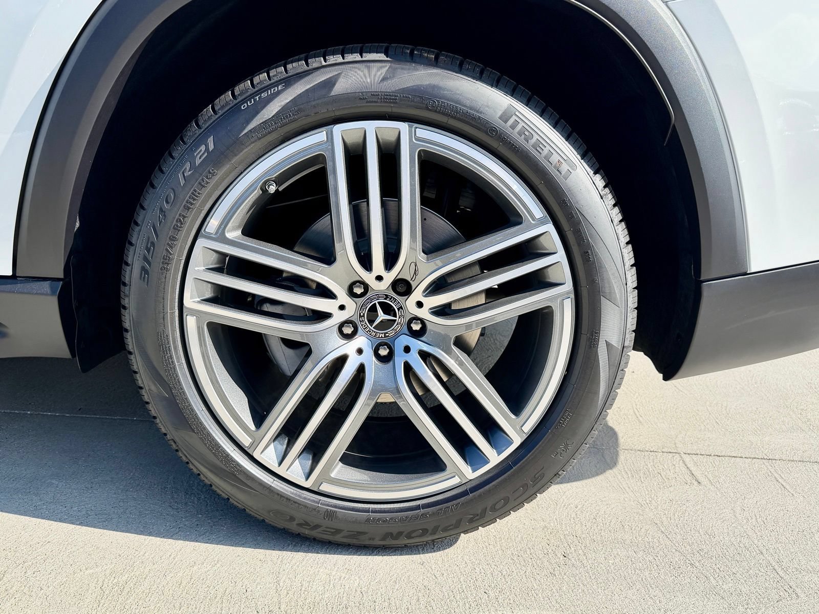 New 2026 Mercedes-Benz GLS 450 4MATIC image 15