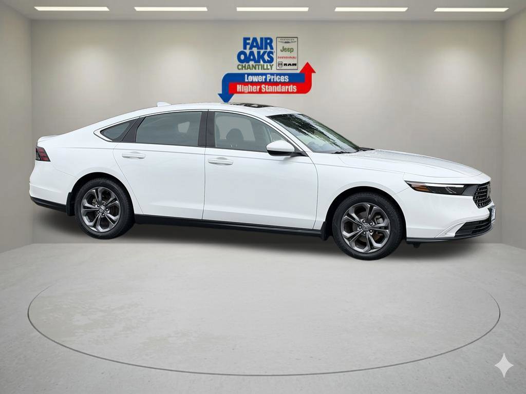 Used 2023 Honda Accord EX image 4