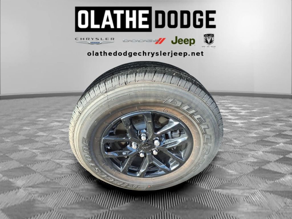 Certified 2023 Jeep Gladiator Sport image 19