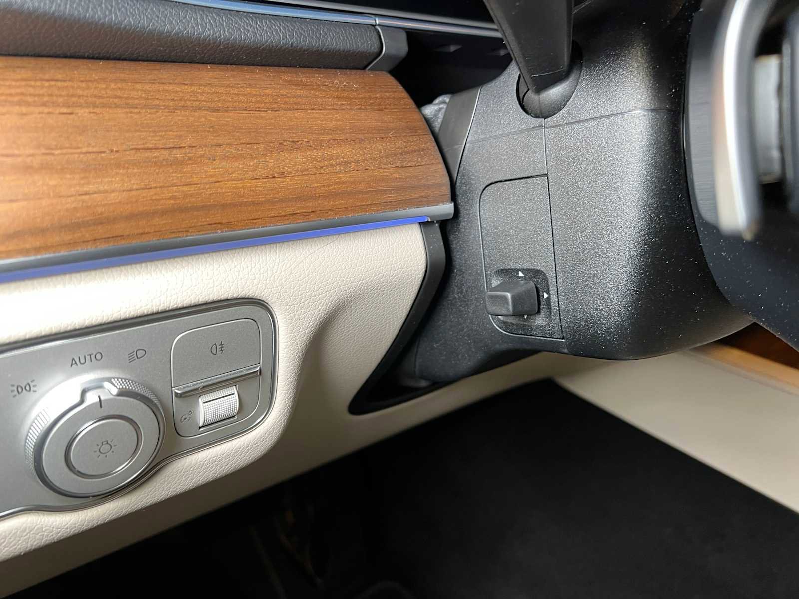 Used 2025 Mercedes-Benz GLE 450 4MATIC image 26