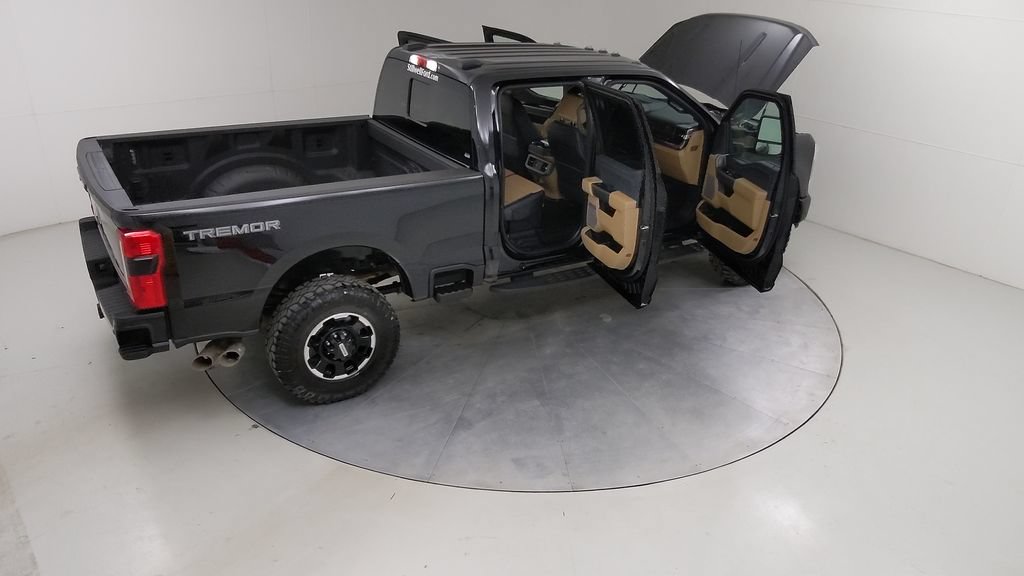 Certified 2026 Ford F350 Lariat w/ Tremor Off-Road Package AWD/4WD image 52