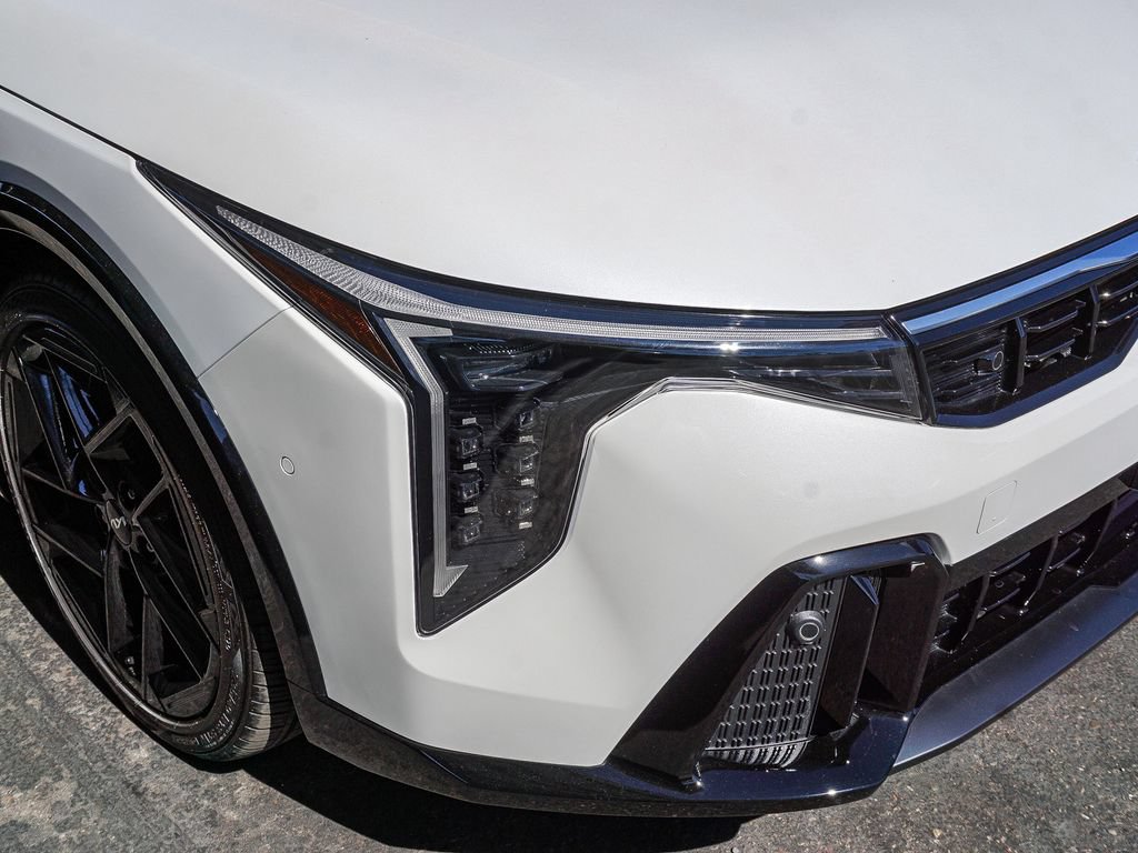 Certified 2025 Kia K4 GT-Line Turbo FWD image 11