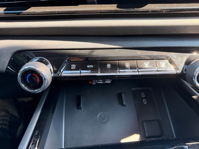 Used 2025 Chevrolet Silverado EV RST AWD/4WD image 24