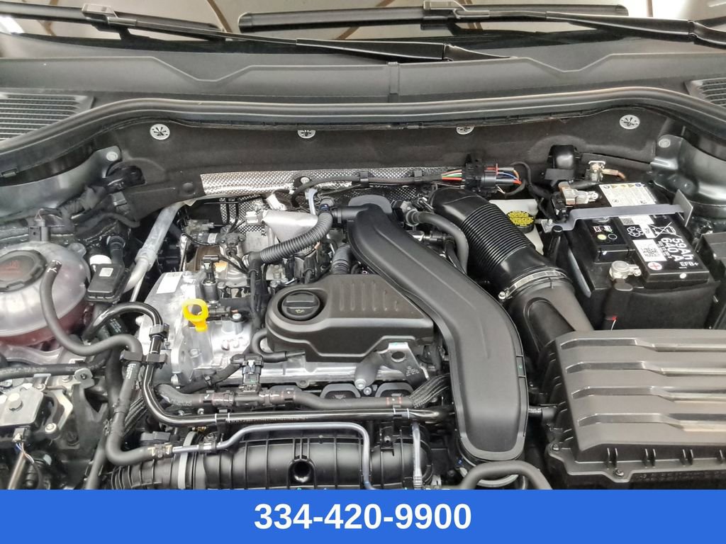 Used 2025 Volkswagen Taos SE w/ Panoramic Sunroof Package image 31